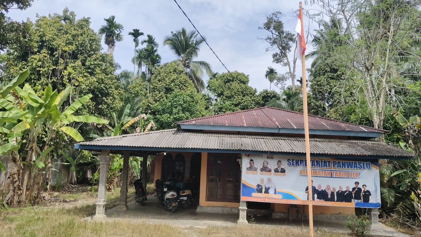 Foto Kantor Sekretariat Panwascam Tabir Ulu